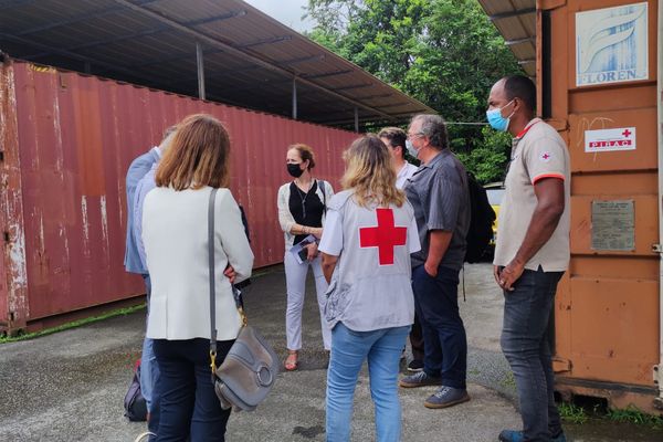 Participation de la croix rouge guyane au salon des associations accordeur à cayenne